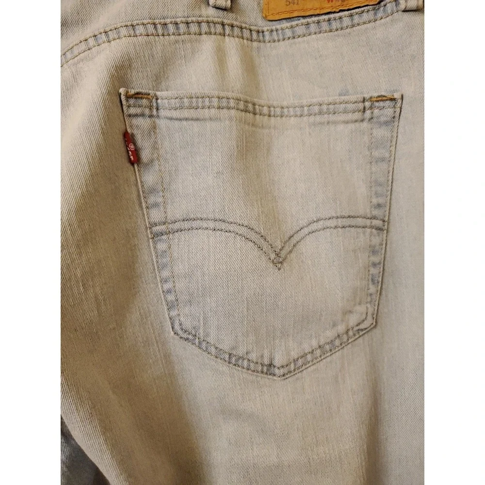 NWT Levis 541 Big & Tall Athletic Taper Distressed Mens Jeans 40X30 Light Denim